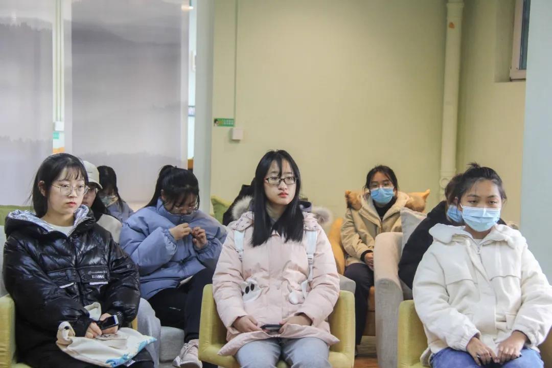 埃隆·马斯克的冒险人生 | 张东旭老师与同学们共读《硅谷钢铁侠》